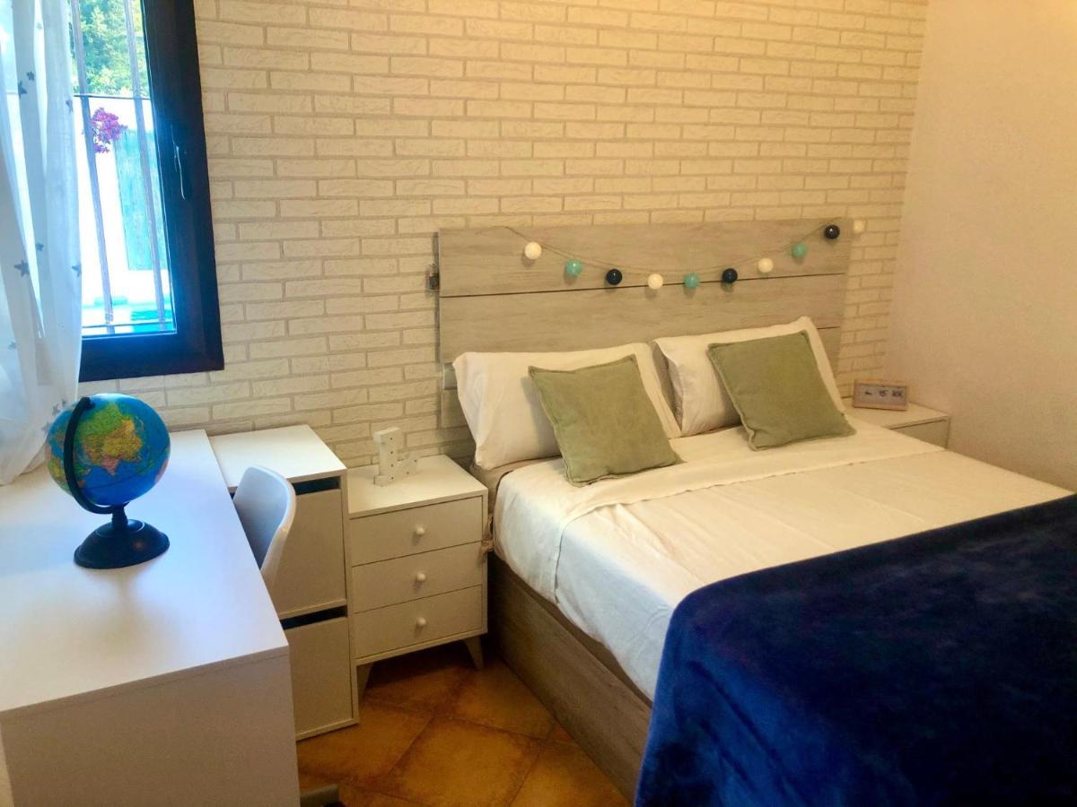 Gatu Premium Villa Lurberri Piscina Privada, 4 Dormitorios, 2 Banos, Parking , Jardines, " Preferente Mayores De 25 Anos Y Familias " In Y Barbacoa ชิกลานา เด ลา ฟรอนเตรา ภายนอก รูปภาพ