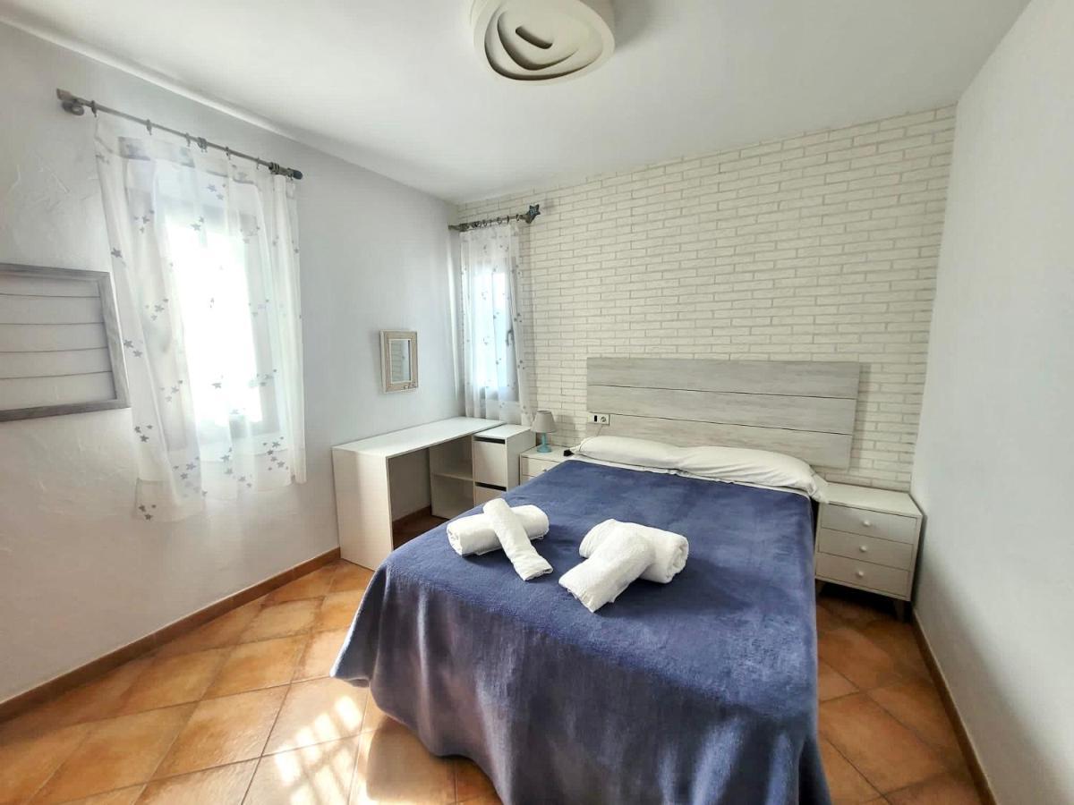 Gatu Premium Villa Lurberri Piscina Privada, 4 Dormitorios, 2 Banos, Parking , Jardines, " Preferente Mayores De 25 Anos Y Familias " In Y Barbacoa ชิกลานา เด ลา ฟรอนเตรา ภายนอก รูปภาพ