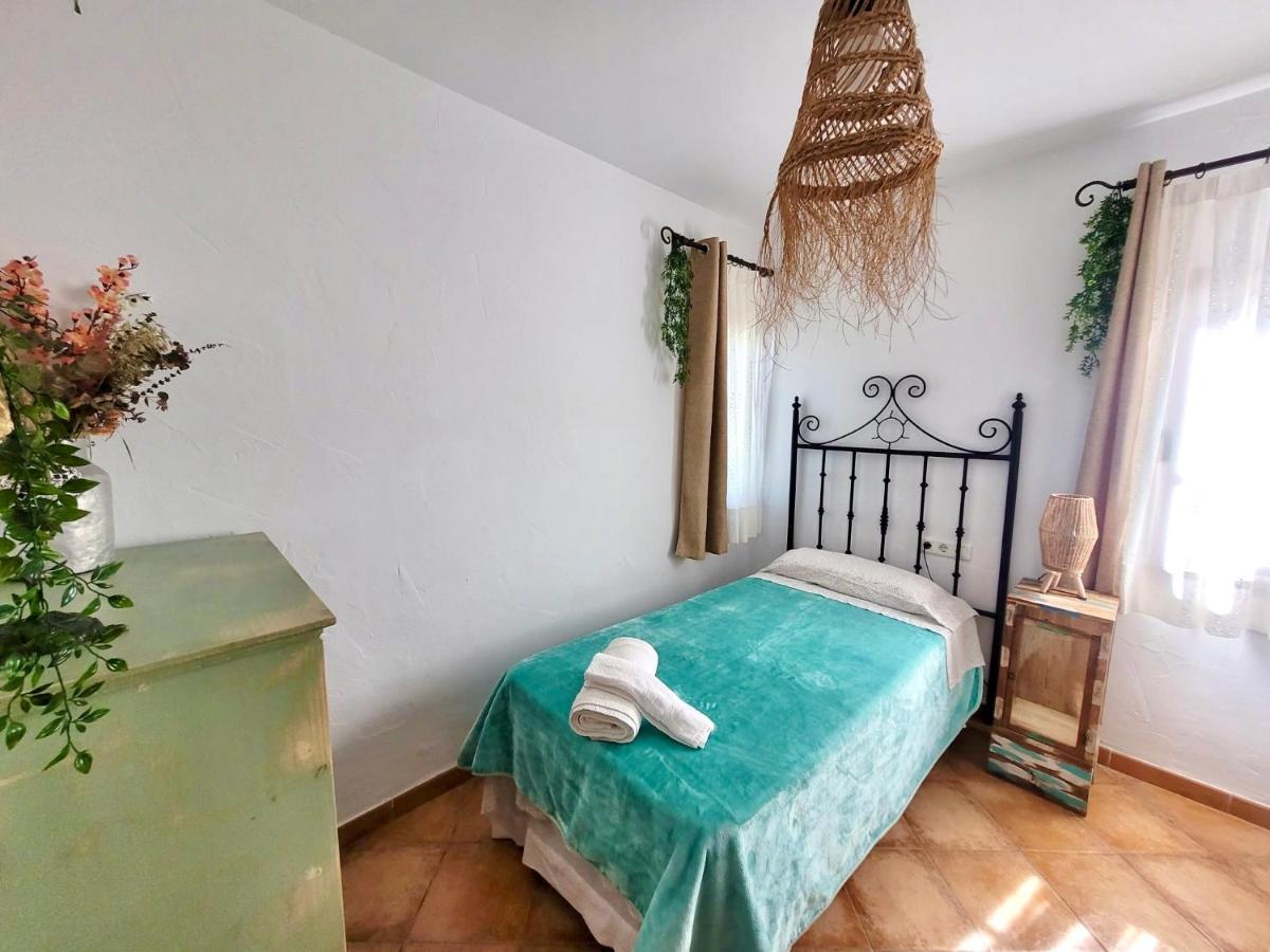 Gatu Premium Villa Lurberri Piscina Privada, 4 Dormitorios, 2 Banos, Parking , Jardines, " Preferente Mayores De 25 Anos Y Familias " In Y Barbacoa ชิกลานา เด ลา ฟรอนเตรา ภายนอก รูปภาพ